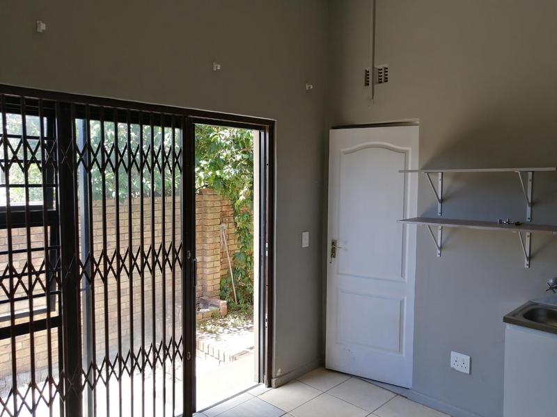 To Let 1 Bedroom Property for Rent in Sonstraal Western Cape